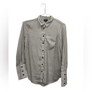 white/black striped top